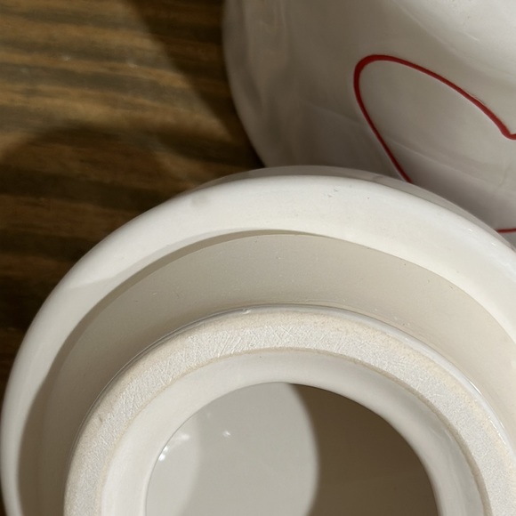Rae Dunn  Red Heart Small Ceramic Canister - Picture 7 of 9